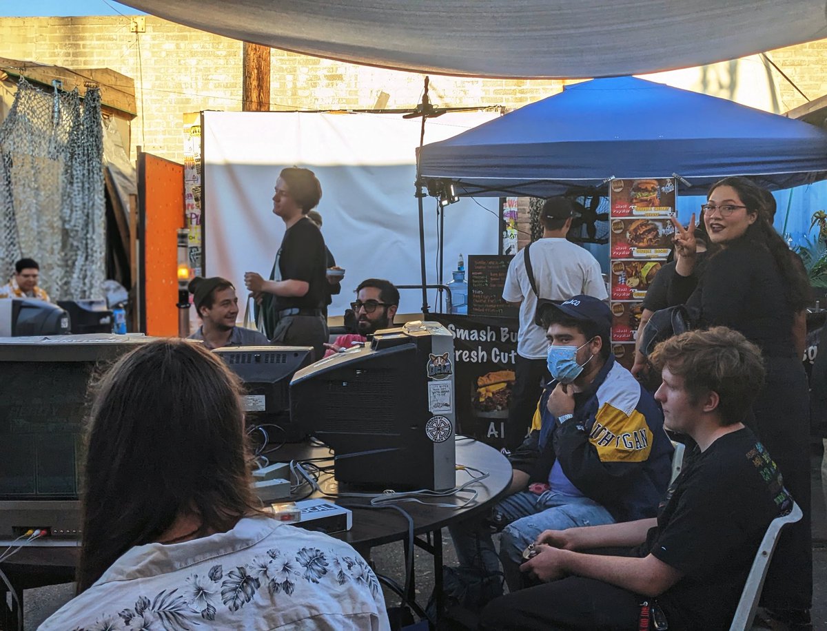 Might f*ck around and make this a habit ʕ⁠´⁠•⁠ ⁠ᴥ⁠•̥⁠`⁠ʔ another great melee tournament! The vibes were everything. What a welcoming community! I got to volunteer again &amp; even did a little comms! SO to <a href="/DeyvesGrill/">Deyves Grill</a> for the absolutely bomb burger. My 2nd of many to come.