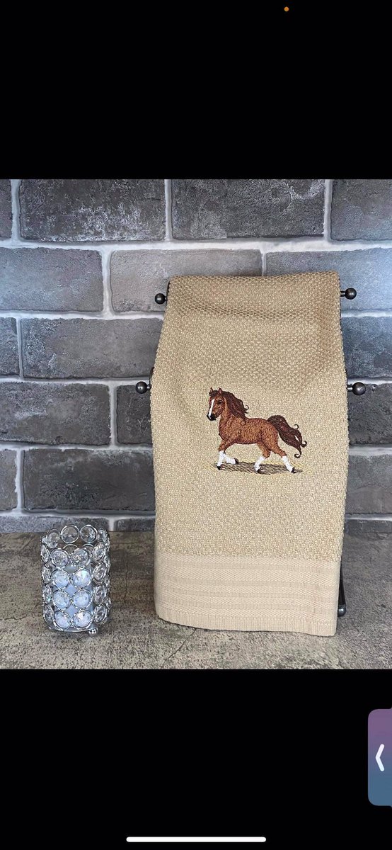 StitchcraftNY's tweet image. Who else loves majestic horses? Check out these cute hand custom towels. 
stitchcraftny.com 🐴🐎 #horses #majestic #stitchcraftny #handtowels  
#embroidery
