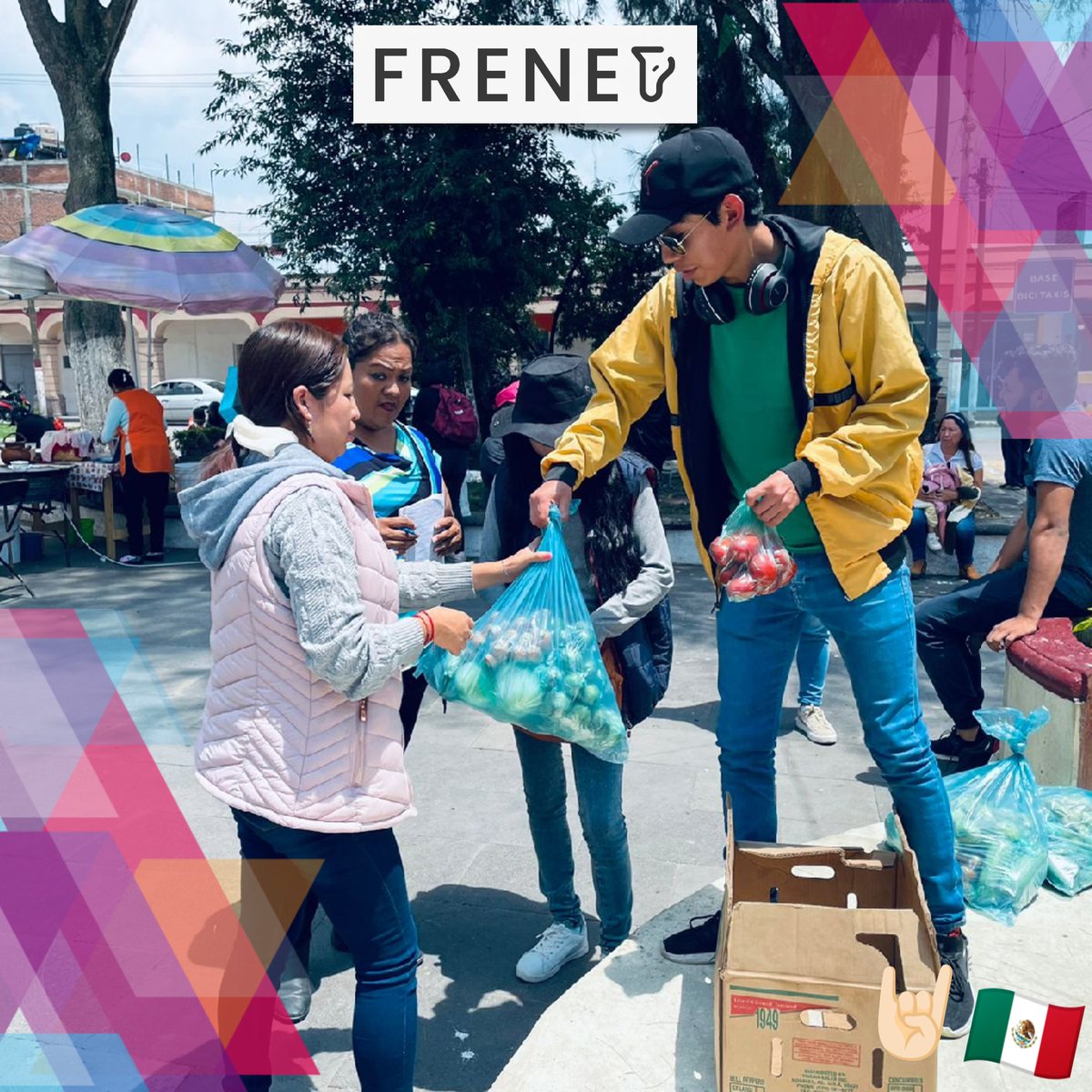 frenepacoficial's tweet photo. Nuestro programa "Alimentando México 🍎🫑🌽" sigue en marcha 🌎🇲🇽Nuestros compañeros de #Otzolotepec #Edomex 🙋🏻🙋🏾‍♂️🙋🏻‍♀️ llevaron acabo la 2da entrega de este apoyo alimentario. ¿Quieres llevar este apoyo a tu comunidad?😁🤘🏻 Mándanos INBOX 📨#TodosSomosUno #GenerandoIdentidad https://t.co/bWNTYkWFlO