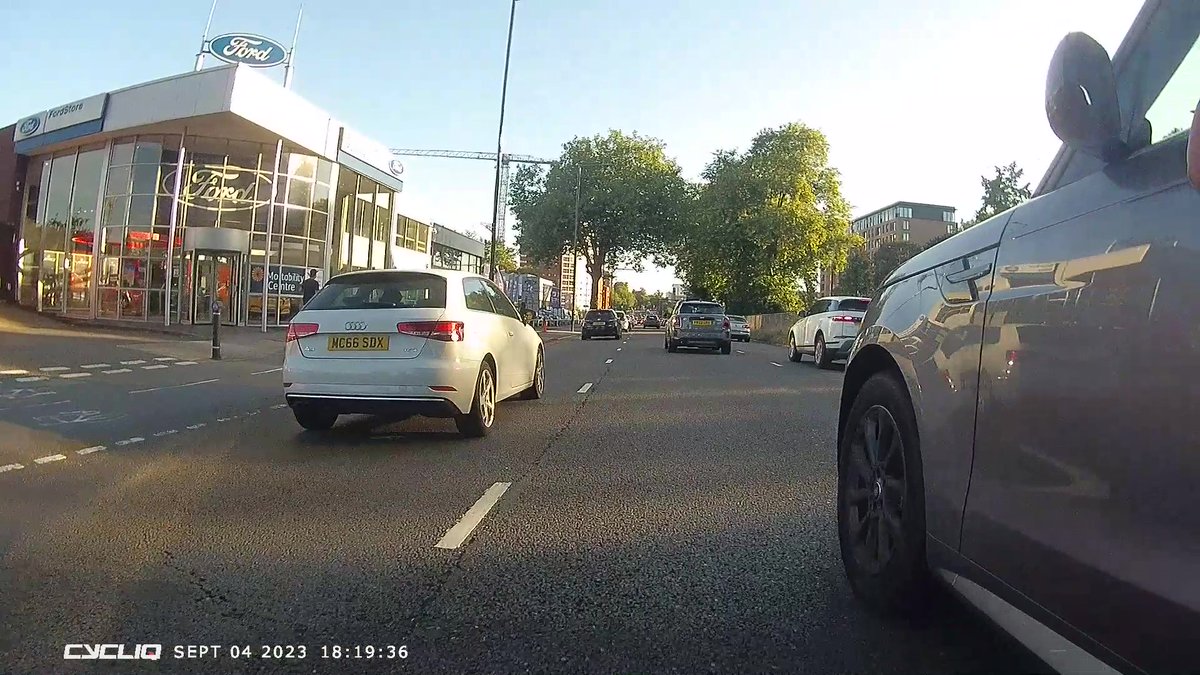 FrankleyMan's tweet image. Just submitted my first #ClosePass report, for sometime, to WMP. 

Having endured plenty of these over the past few months, it's only now, after hearing there's a new team in place, that I feel It might be worthwhile submitting them again. 
 
(Don't @ me about positioning etc.)