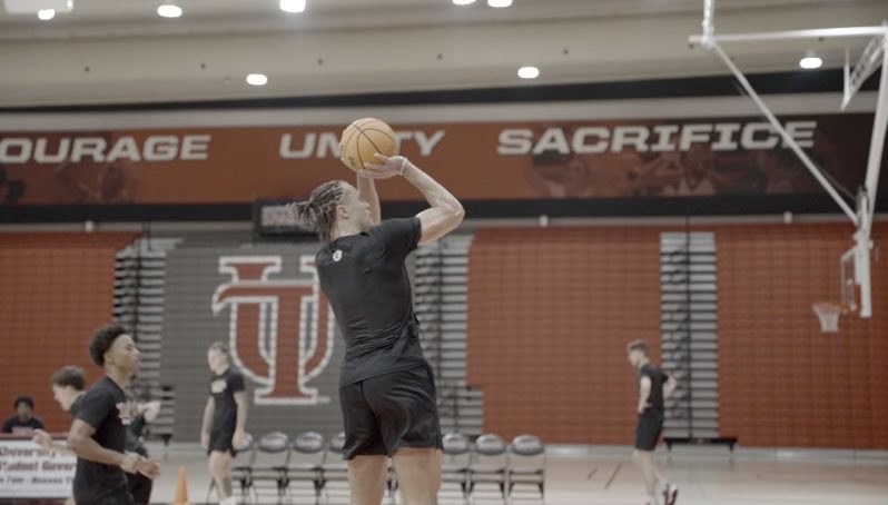 Linc Darner tweet media