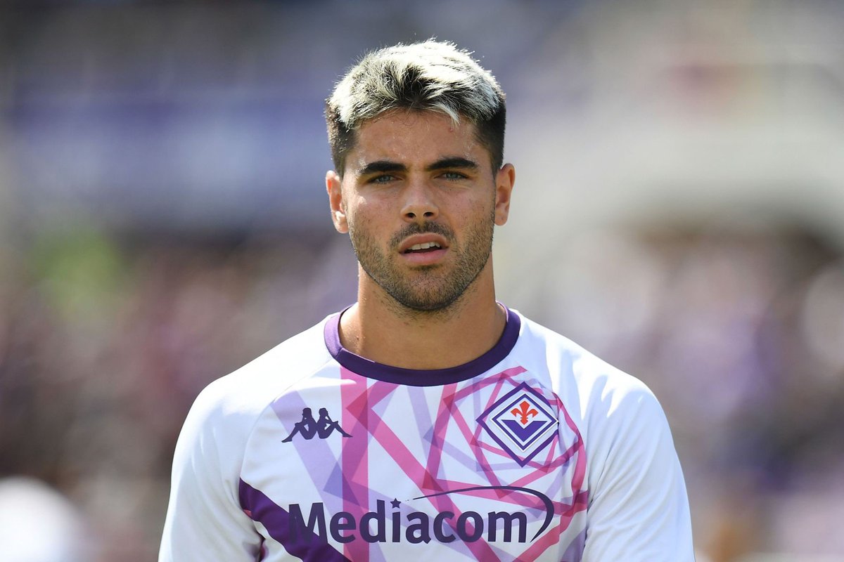 TeamJovic's tweet image. 🎙️ Bobo #Vieri to BoboTV :

“Everyone in Florence is sad that #Jovic has left. I was having dinner with #Sottil 's son who told me:

“Luka is a very, very, very good player.”