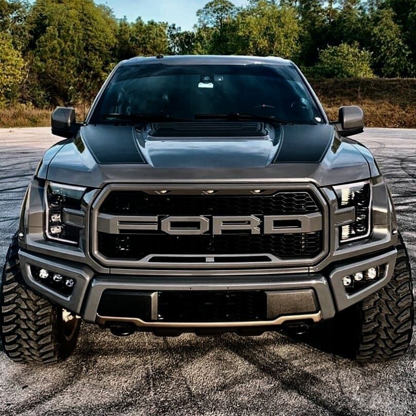 Auto_Porn's tweet photo. Ford Raptor. https://t.co/aRbKOKIhFA