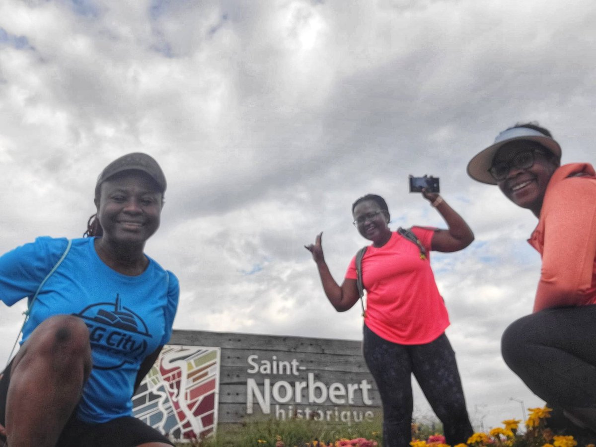 stories_migrant's tweet photo. Day 4: We were getting closer to the city, &amp; were awash with a new gleam of hope. 

It's been a hard journey, but we have had an amazing time. With friends, family, a food sponsor (@thepilotflyj), and new friends we made along the way. (See comment for continuation) https://t.co/2XhKcqaAt2