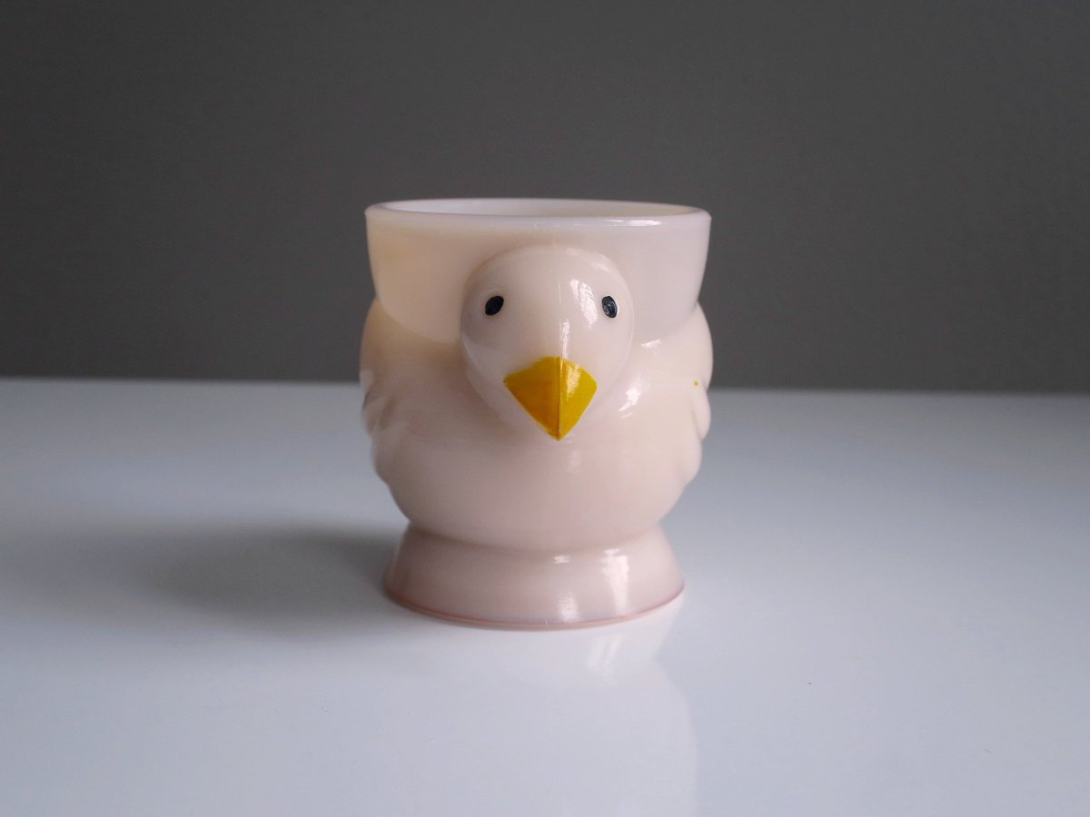 swirlingorangeE's tweet photo. Pink Milk Glass Egg Cup, Opalex Pink Chick, Imperfect https://t.co/t7aENqEQ6K #epiconetsy #SMILEtt23 #PinMe23 #EtsyTeamUnity https://t.co/ywZxtquBFe