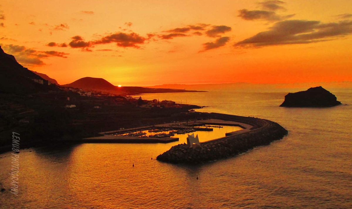 RodriguLemus's tweet photo. GARACHICO....Atardecer de película.... TENERIFE. https://t.co/CMgCctmp2Z