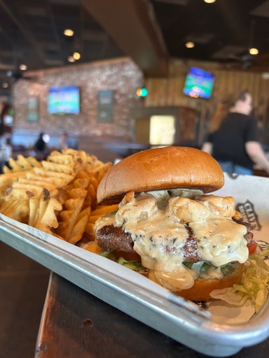 Clivesblaine's tweet photo. Dinner special is a Cajun shrimp burger!! Escape the heat and grab a tall frosty Oktoberfest beer!
#Food #ClivesRoadhouse #foodie #goodfood #Dining #Restaurants https://t.co/Vm52Igt8Ca