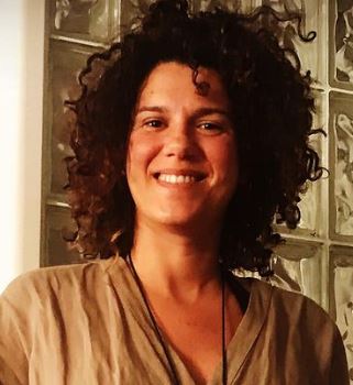 ConversesC's tweet photo. Anna Zaera Bonfill
@annazaera
Periodisme
@UABBarcelona
📣#VConversesdePensamentCrític 
⏰12:15 h 
📅#16Setembre 
📌#Roquetes
#taularodonamodera #LluísMontull 
🔝Ponència: 
Batalla per la representació: Pot la fabulació combatre les identitats tancades? 
#filosofia https://t.co/WvMMf0ut9b