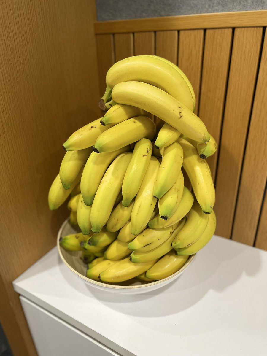 Rae Lang tweet media