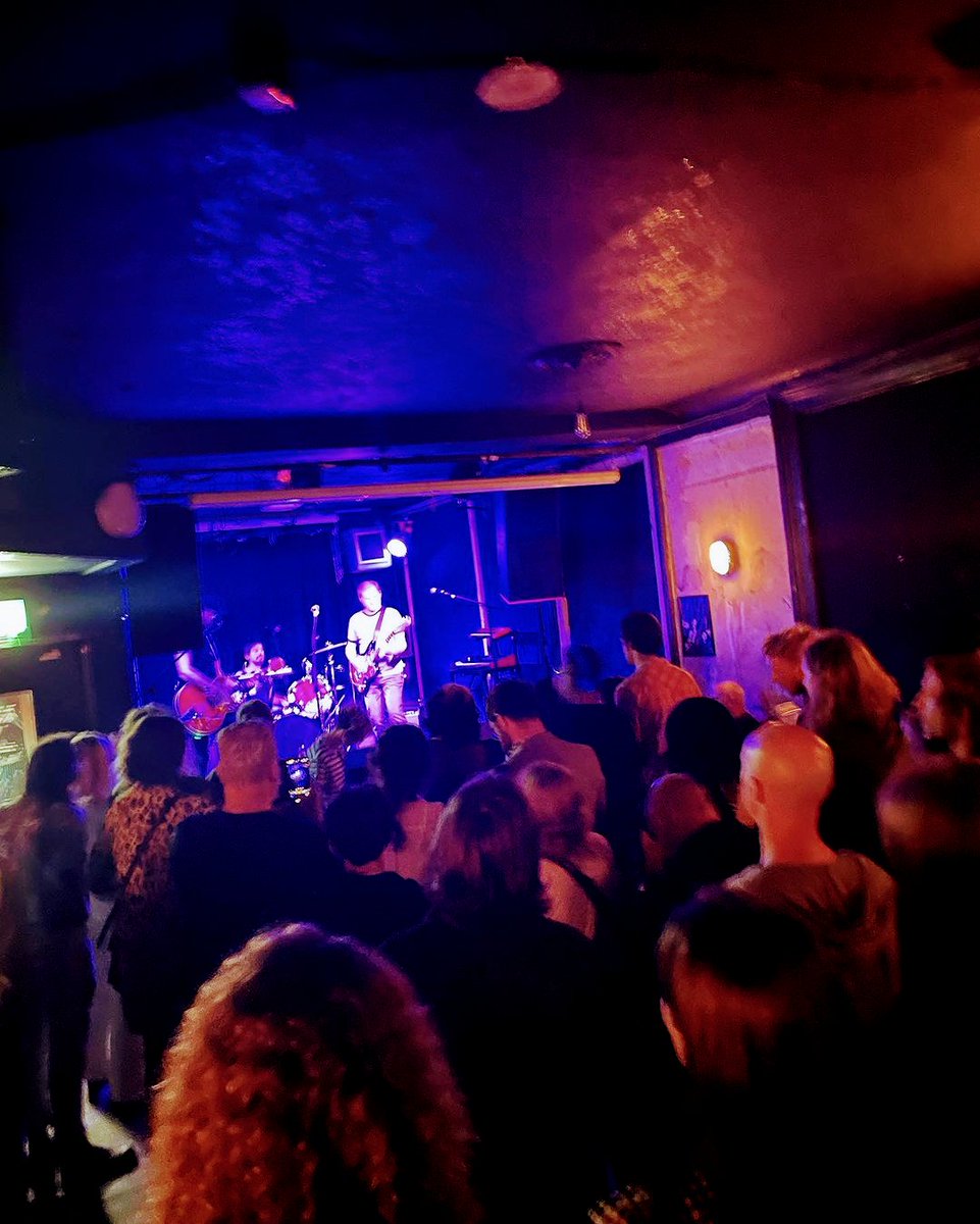 GiggsAlexandra's tweet photo. @ghostpatterns1 at @theoldbluelast @AvenellRichard @SpectralHeron @thalelndon @KundaliniGenie #psychedelic #shoegaze #psychgaze #ghostpatterns @fuzz #livemusic #londongig #shoreditch #postpunk #liveband #events #awesome #fridaynight https://t.co/Yh3kOzMY35