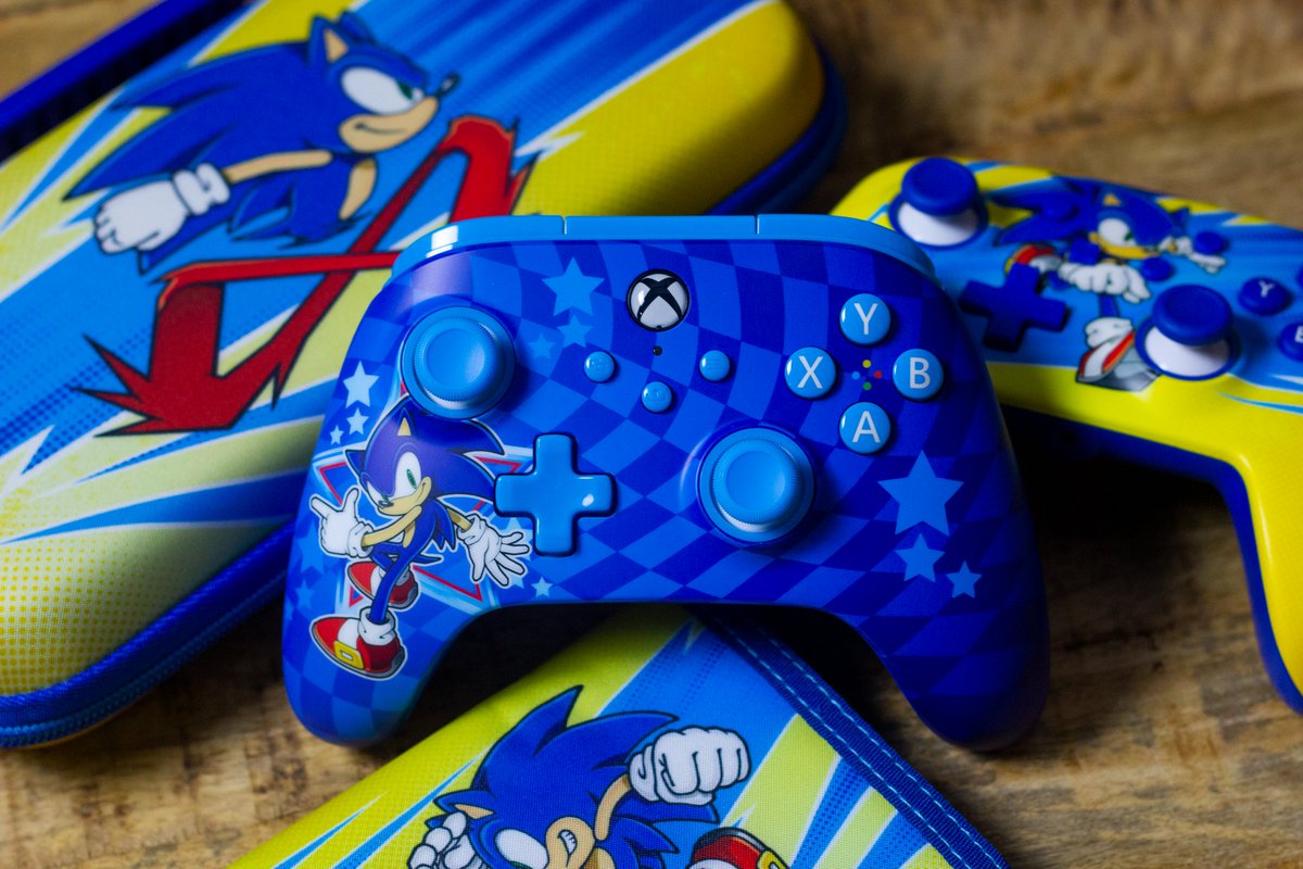 Dare I dream #SonicTheHedgehog ! The newest <a href="/PowerA/">PowerA Gaming</a> accessories are freakishly amazing! If pictures speak a thousand words, I say no more...

...oh yeah, the review of all this goodness is coming up soon!

<a href="/Nintendo/">任天堂株式会社</a> <a href="/Xbox/">Xbox</a> #NintendoSwitch #Xbox #Sonic #TheyGaveMeThis #Review