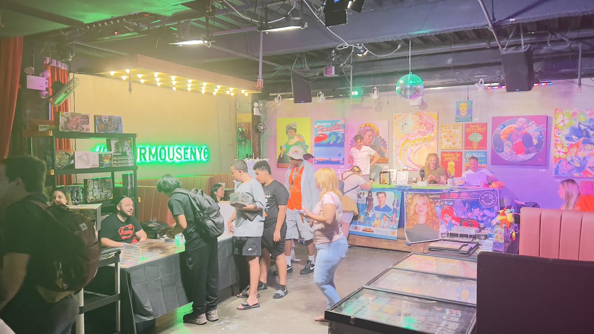 sourmousenyc's tweet image. Earlier today at @tenshi_zilla Pokefest!
Thanks for having your event with us. Shoutout to all the vendors that pulled up.

#sourmousenyc #pokefest #PokemonUNITE #nyc #LaborDay #BrandedFeatures