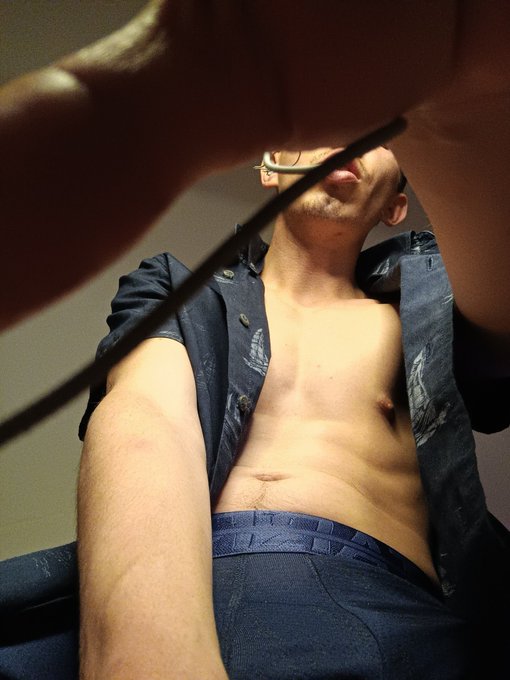 Lunes en la noche 🌉 https://t.co/ztpJKBivYt<a href="/tag/follow"class="tags"><span>#follow</span></a><a href="/tag/rt"class="tags"><span>#rt</span></a>