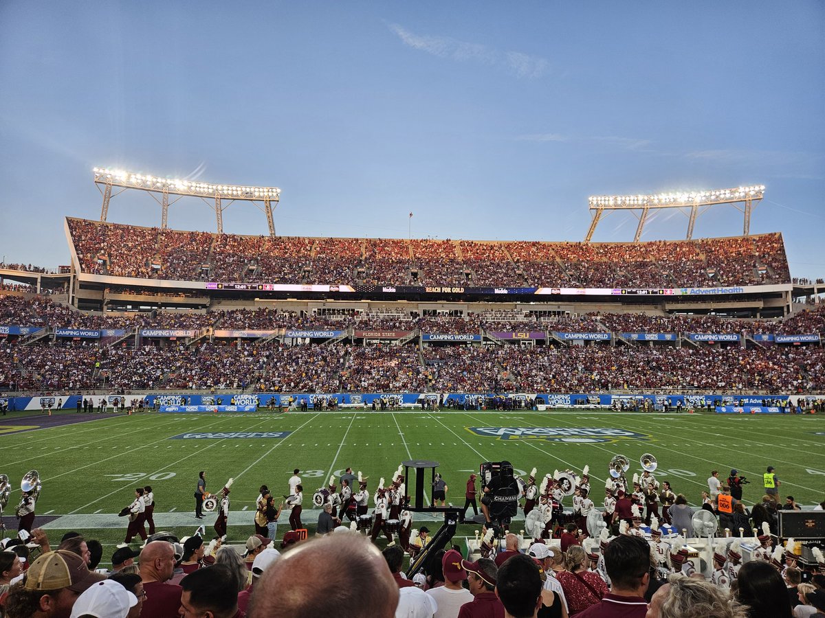 DontrailBrinson's tweet photo. There's quite a few people here!  #LSUvsFSU https://t.co/65xjPJjwo7