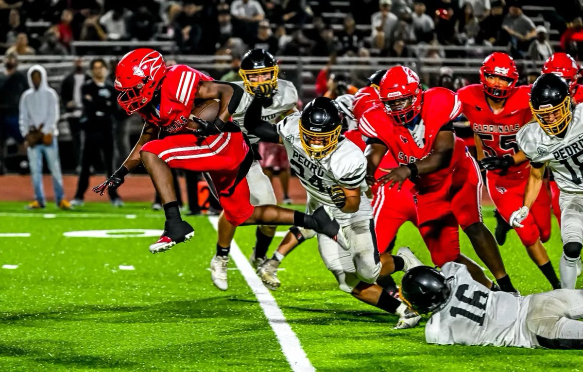 9 carries for 186yds 👀 All I need is space and It’s over ‼️