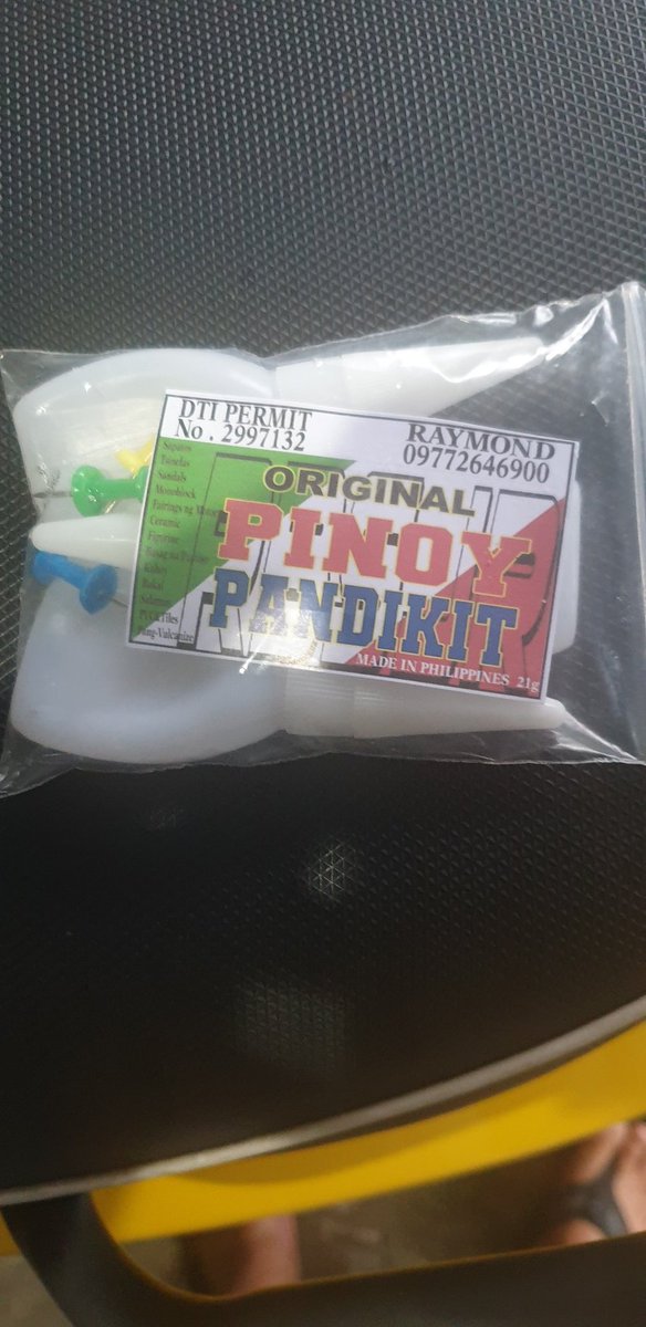jerome_araullo's tweet photo. Quiapo Budol Finds!!  Pero it works! https://t.co/yvJPaDCmRm