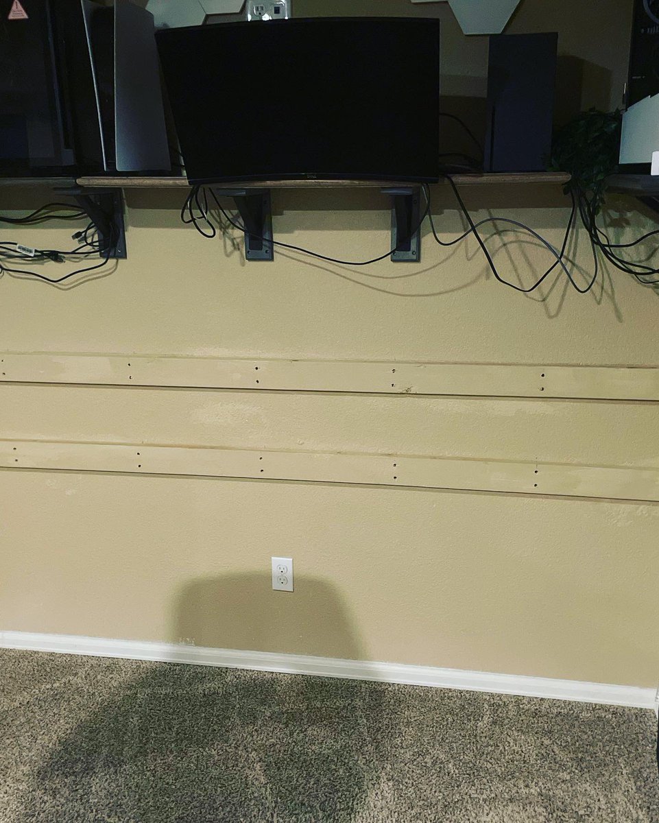 LGND_Slowpoke's tweet photo. New stream setup will be completed this week.  New vibes on the stream ! https://t.co/KviHw7UhDU