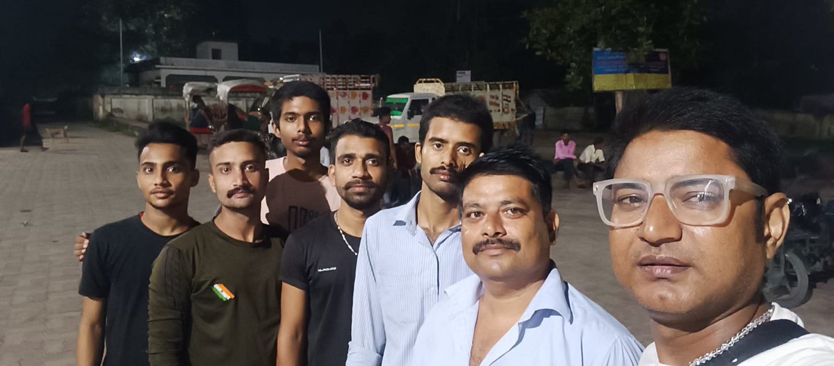 TeamPurnea's tweet photo. #Day-33
#Date-04/09/2023
कम्यूनिटी किचन का 33 वां दिन समाप्त हुआ।
आप लोगों का सहयोग बना रहे...✌️
हम 366 दिन कम्युनिटी किचन चलाएंगे।
#Days366
#CommunityKitchen
#CommunityKitchenPurnea
#TeamPurnea https://t.co/nlYAdEdDem