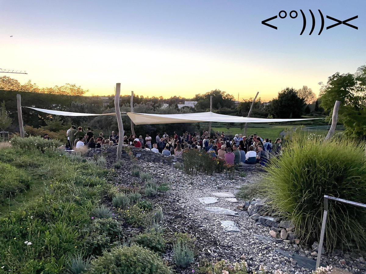 zuzmus's tweet image. Welcome reception officially opens the European Congress of Ichthyology #eci2023. Let the fish fun begin!!