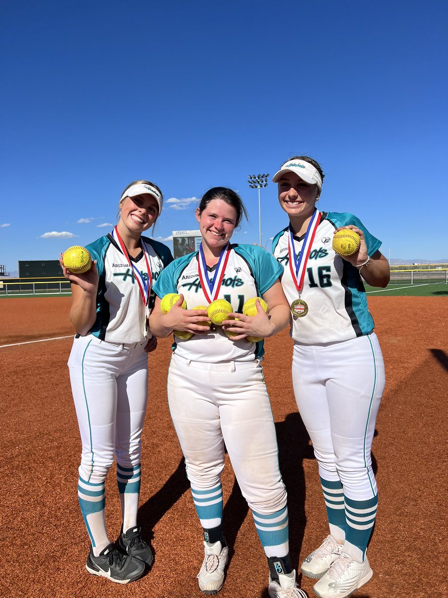 2023 AZ Labor Day Showdown Champions. Proud of ALL of these athletes. After 3 days, 9 games, a lot of grit and team effort these girls took the ship. Great way to kick off the fall season with a great group of girls and families! #elitesoftball #azhotshotsdelsantecarroll