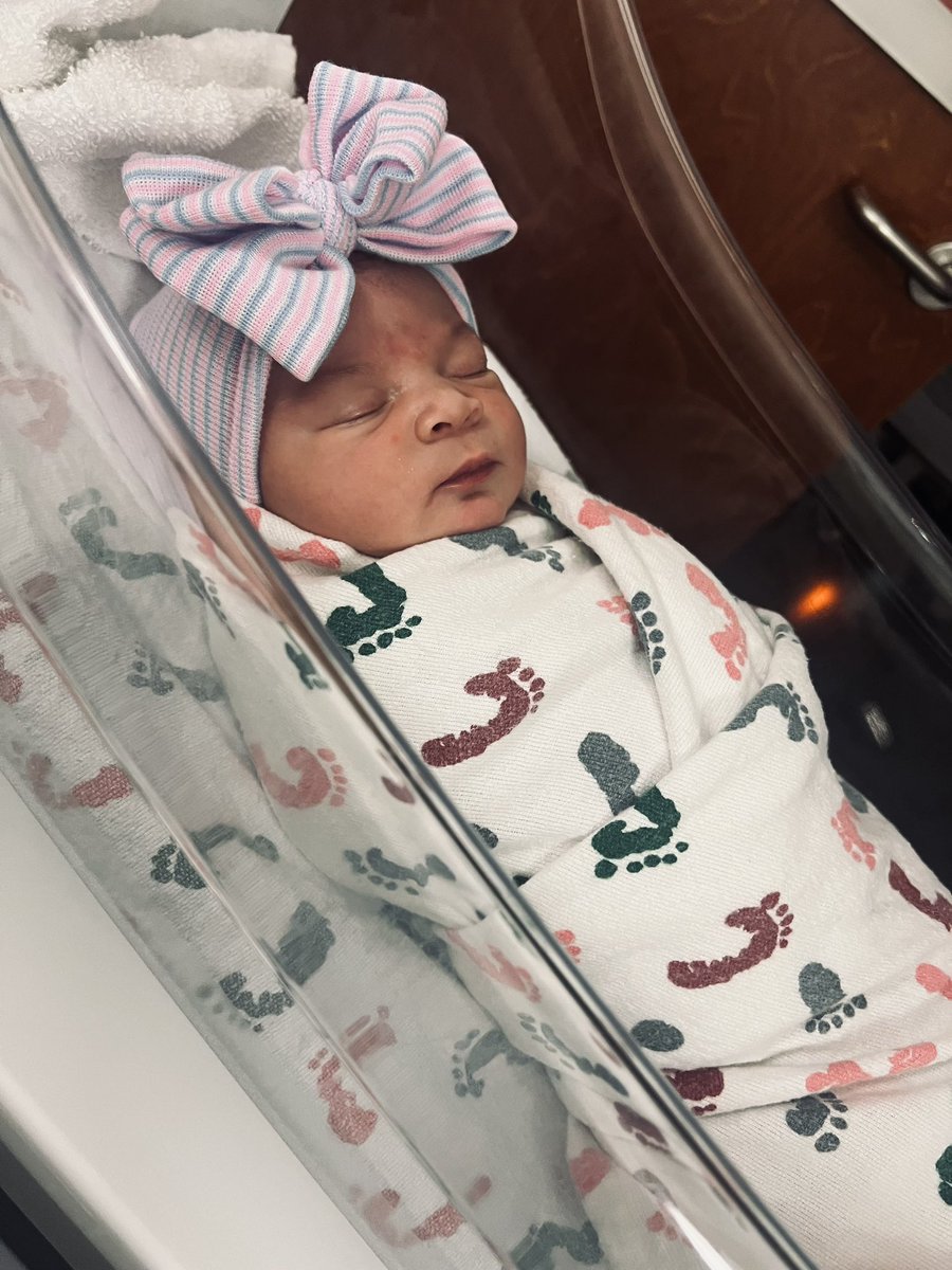 Markell_Clark96's tweet photo. Kaiah Renee Clark 
September 3, 2023
8:43pm
8lbs 4oz • 19in

A weekend I’ll never forget. The world is already yours Baby Kai! Go take it! We love you 🫶🏾 https://t.co/52amKmnSff