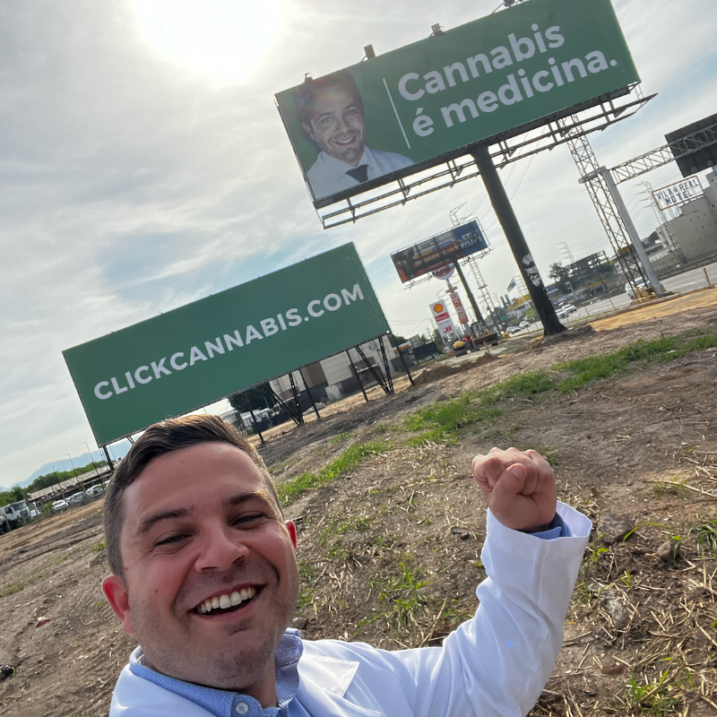 ClickCannabis's tweet photo. Resultados são o segredo para calar quem não acredita em você. 

Sorria sempre... 😀 Nós vamos chegar lá! https://t.co/tkEcWLpmWx