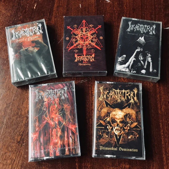 MeteorGem's tweet photo. ✨BUNDLE SECTION✨
Make sure to give our bundle section a browse if you are looking to pick up mutiple items from some of your favorite bands. We have vinyl, tape and CD bundles. Some have combos of all three. LINK IN COMMENTS
#vinylbundle #vinylrecords #tapes #cds #cassette https://t.co/jyOcxfw4fk