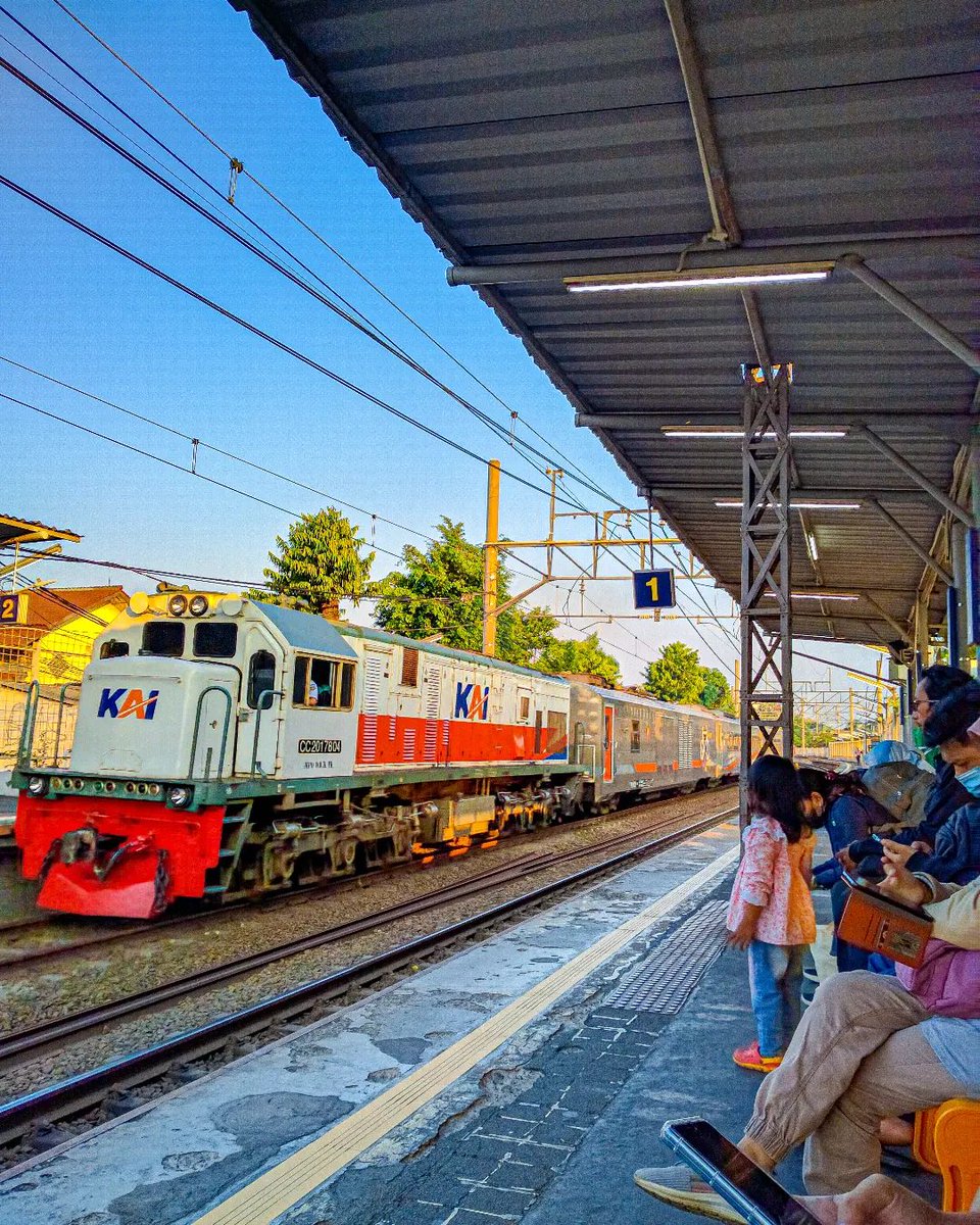 Kereta Api Indonesia tweet media