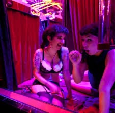 Me working the Private Pleasure booth at the Lusty Lady in 2010. Lil baby https://t.co/6VnO6kTlet