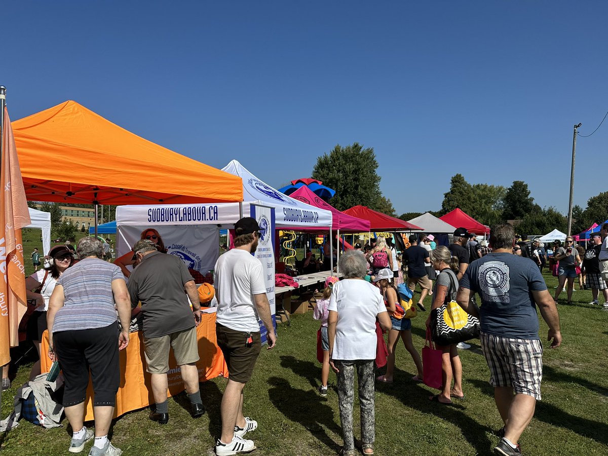 SudburyLabour's tweet photo. Happy Labour Day! A great time was had by all! Thanks to all of the volunteers, the musicians, the organizations that set up booths and gave away goodies, and to the many more who joined us on this beautiful day! https://t.co/LLwpmuP4Hi