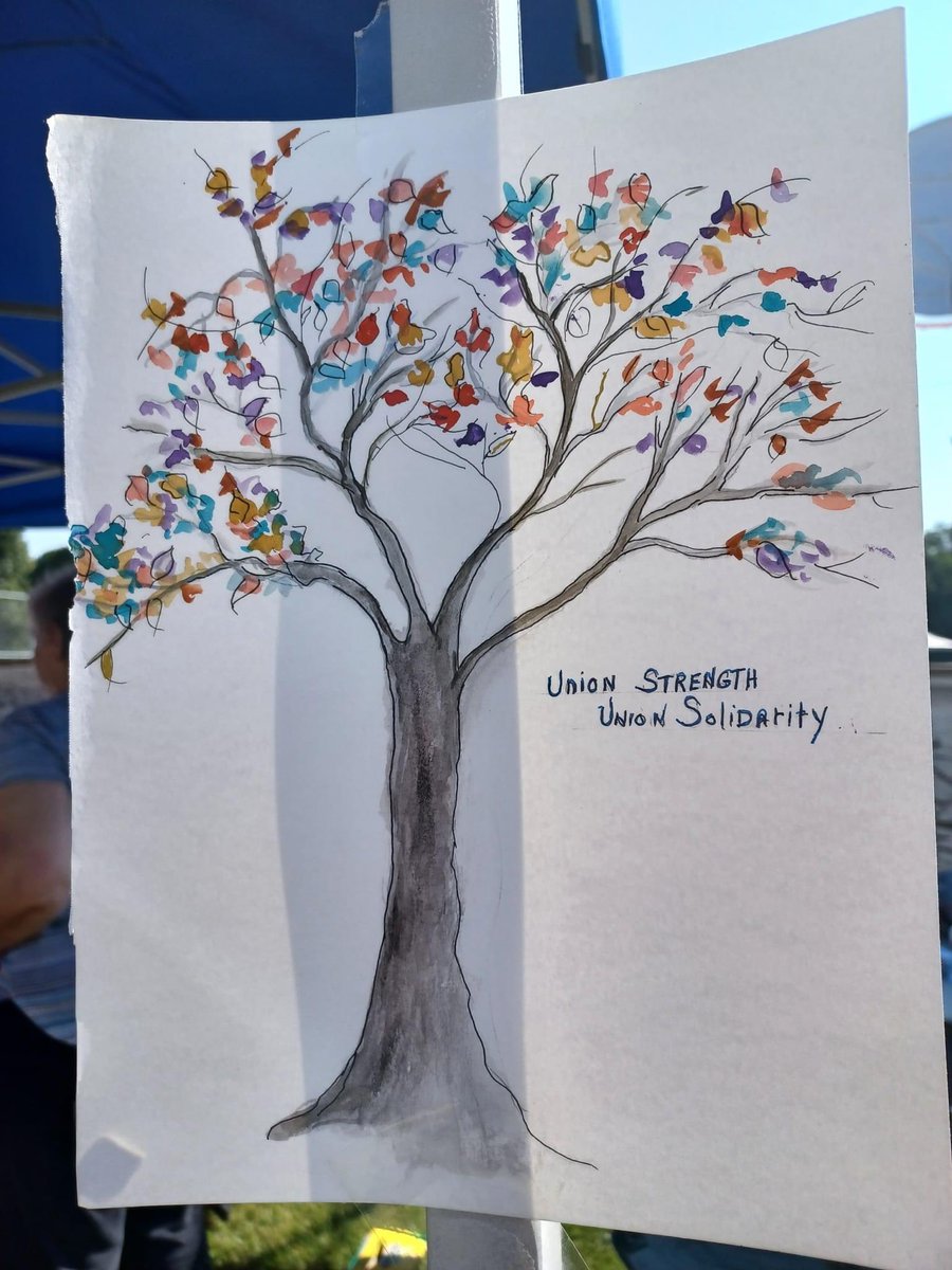 SudburyLabour's tweet photo. Happy Labour Day! A great time was had by all! Thanks to all of the volunteers, the musicians, the organizations that set up booths and gave away goodies, and to the many more who joined us on this beautiful day! https://t.co/LLwpmuP4Hi
