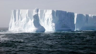 Off_Valpo's tweet photo. @famdelmundo @GOOSocean @oceanops_goos @RedMeteoA @Infodefensa @infogatecl @mardechile @NPortuarias [NUEVO] radio aviso náutico N°368 https://t.co/3chX8wjkTc teledetección satelital SENTINEL https://t.co/PJ7ZuGyeO5 para el monitoreo de los #témpanos tabulares gigantes #D28 #D29b #D30a  https://t.co/wOa3IcOSNq entre las islas #Piloto_Pardo frente a la península @AntarcticaCL https://t.co/nyWKgdtEVD