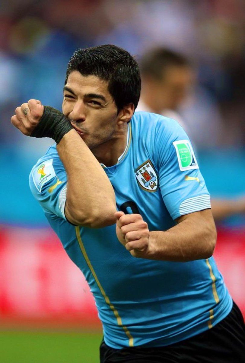 Suarezismo9_'s tweet photo. 𝙇𝙪𝙞𝙨 𝙎𝙪𝙖́𝙧𝙚𝙯 𝙫𝙨 𝙄𝙣𝙜𝙡𝙖𝙩𝙚𝙧𝙧𝙖, 𝟮𝟬𝟭𝟰. https://t.co/5YryMeSVmI