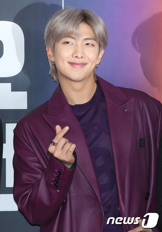 NamjoonUsa's tweet photo. Did you vote for RM today?  

I vote #Indigo by #RM for #KpopAlbumOfTheYear at #PopGoldenAwards 2023   

#방탄소년단RM https://t.co/f0HragNtix