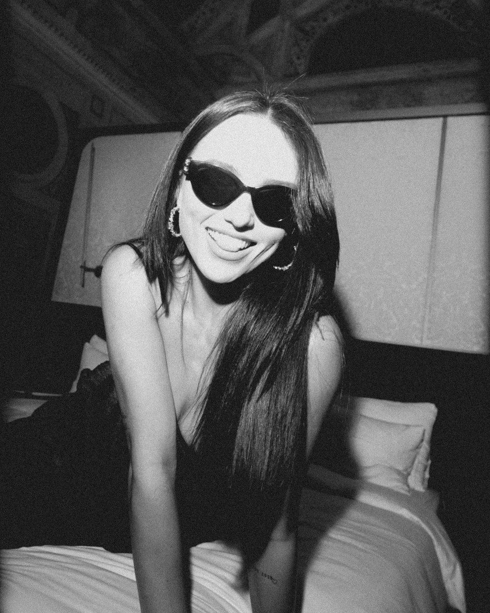 DivulgaRafaK's tweet image. “tem um domingo na minha segunda 😂 (quem assistiu a live ontem vai entender). 
tirei o dia pra passear, descansar e curtir esse hotel LINDO em Veneza. 
thanks ✨🙏🏻 

@radissoncollectionvenice
@radissoncollection
#RadissonCollection”

📸 | Rafa Kalimann via Instagram