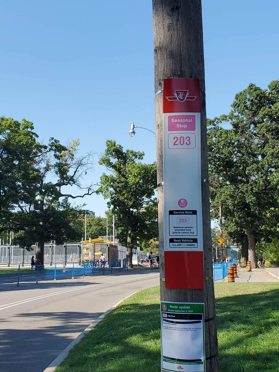 highparkaccess's tweet photo. Today was the last of service for the #TTCBus Route 203 which is the only bus route that goes into #HighPark. 

For next 8 months there are no public bus route to take visitors to interior facilities like gardens, ponds, Zoo, Grenadier Cafe &amp; more. 

#access4all #accessibleTo https://t.co/WWMTMuxc1L
