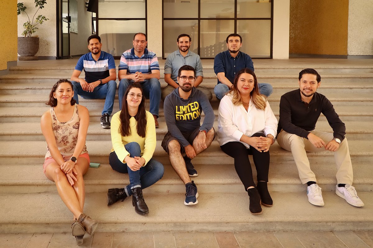 Cfata_Unam's tweet photo. 👩🔬|👨🔬🧠|⚛️| #soyunam #soyposdoc
•Una muestra de investigadoras e investigadores posdoctorales en el #CFATA: ¡Nuestra fuerza motriz!•
@UNAM_MX | @UNAM_Juriquilla https://t.co/y9xXFFU9bC