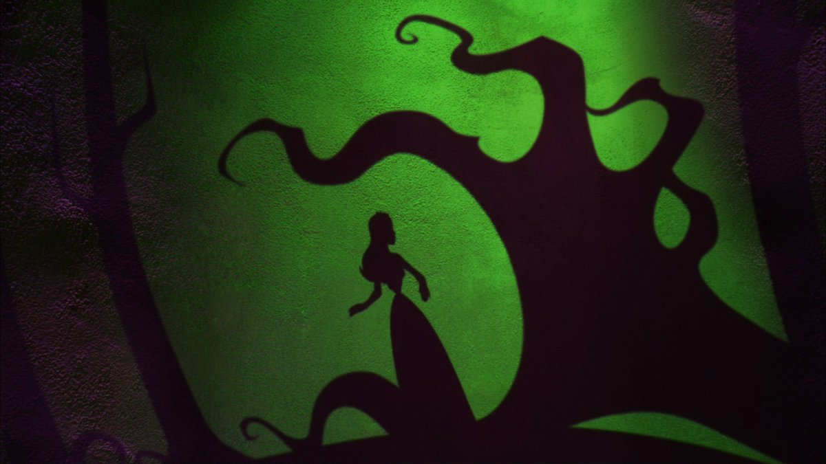 horrorlogy's tweet photo. corpse bride (2005) https://t.co/8jqpL75GOs