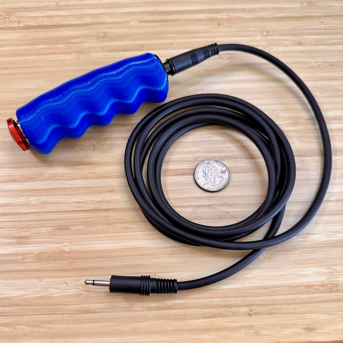 davidcappello's tweet photo. Push To Talk grip for #hamradio 3D Printed https://t.co/5e2GmmiM91