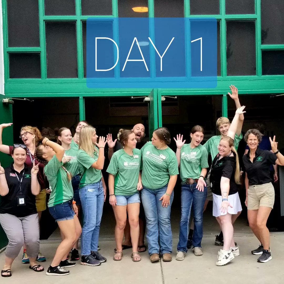 jennifer_skuza's tweet photo. We hold up pretty well working day and night during the MN State Fair. A few pics from Day 1, Day 2 and Day 12! We ♥️ youth leadership!
#MN4HStateAmbassadors
#MNStateFair
#MN4H https://t.co/Tiud291J0Q