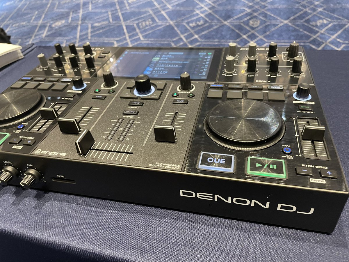 YoungMo098's tweet image. 式典のお仕事🎧

内蔵バッテリー🔋
コンパクトで便利🎧
#PRIMEGO #denondj