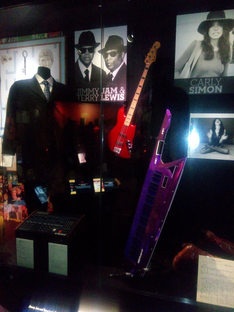 KevTilleryHomes's tweet photo. Top 10 greatest producers of all time!

#jimmyjamandterrylewis
#rocknrollhalloffame
#cleveland https://t.co/bJZwuvUaQz