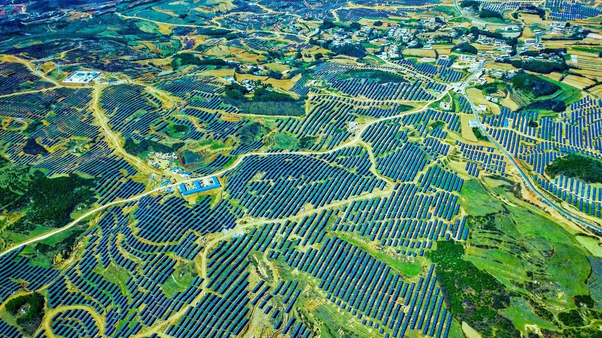 ChinaSPIC's tweet photo. #TogetherwithSPIC The Agriculture and PV Integrated Project of #SIPC GUIZHOU JINYUAN CO., LTD., focusing on increasing farmers' income, promoting industry development, has been honored with the Global Solicitation on Best Poverty Reduction Practices Award. https://t.co/r00S3iyHCH https://t.co/Qpmnkm1OgB