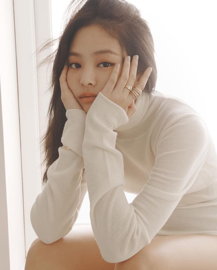 jnkoopsies's tweet photo. RT AND REPLY: 

I vote for #JENNIE for #PopGoldenAwards2023 https://t.co/0lU3puWBg4