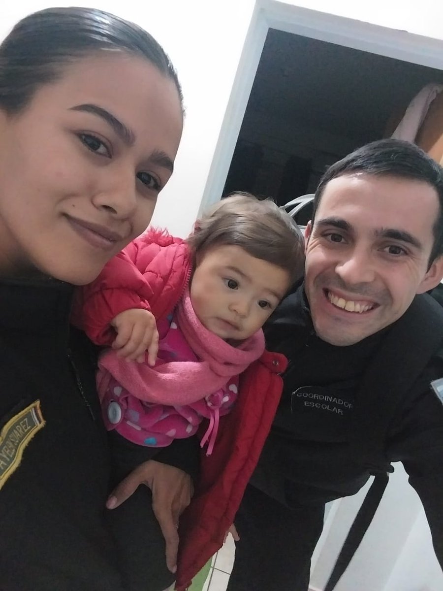 DuttoManuel's tweet photo. #Hoy al mediodía, German Sánchez y Ayelen Suárez, personal del #SPP de #PuertoRico, encontraron una bolsa con dinero y le devolvieron el sueldo entero que se le había caído a un señor en el centro de la ciudad

@gobmisiones
@herrerayflia
@mgmisiones
@arielmarinoni https://t.co/XqfCbcBfnQ