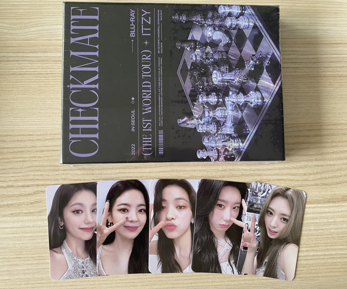 #pao_updates | itzy checkmate tour 

itzy bluray dvd &amp; jypshop pobs arrived my address today! shipping forms are to be sent via dms within the day! tysm po ☺️