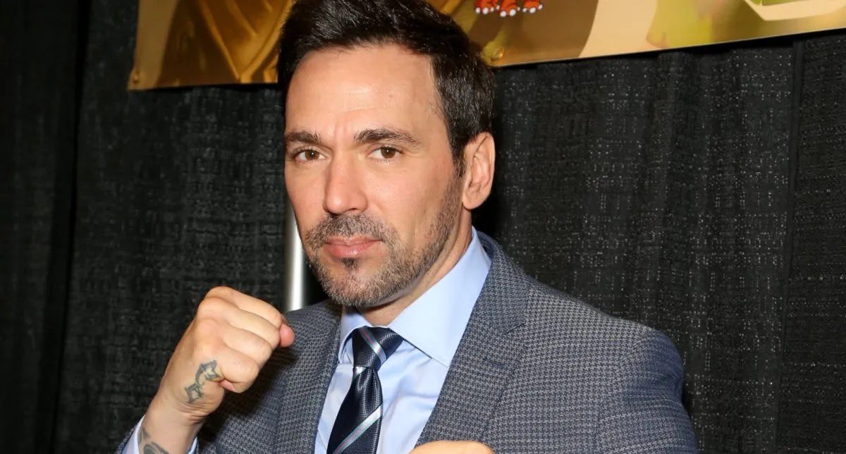 JoeJr57's tweet photo. Jason David Frank would’ve been 50 years old today. 
#JasonDavidFrank #PowerRangers #TommyOliver #mightymorphin #PowerRangersZeo #powerrangersturbo #dinothunder #soulofthedragon #maythepowerprotectyou #RIP #LegendOfTheWhiteDragon #TheGreatestOfAllTime  #ATrueOG #powerrangers30 https://t.co/hjUVzdRb63