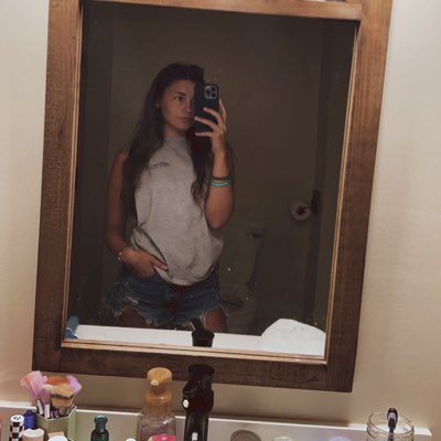 _sara_wright_'s tweet photo. #NewProfilePic https://t.co/DiXX5PwEOJ