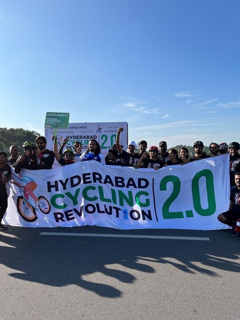 HydcyclingRev's tweet photo. #HyderabadCyclingRevolution #HCR20 3500 Cyclist Gathered to Thank @KTRBRS @TelanganaCMO @arvindkumar_ias @md_hgcl for #HyderabadCyclingTrack World Best Sustainable #SolarCyclingTrack in Hyderabad Telangana
@BYCS_org @BicycleFuturist @KmvLtd @sselvan @Ravi_1836 @DigitalMediaTS https://t.co/r5tBvS2JFW