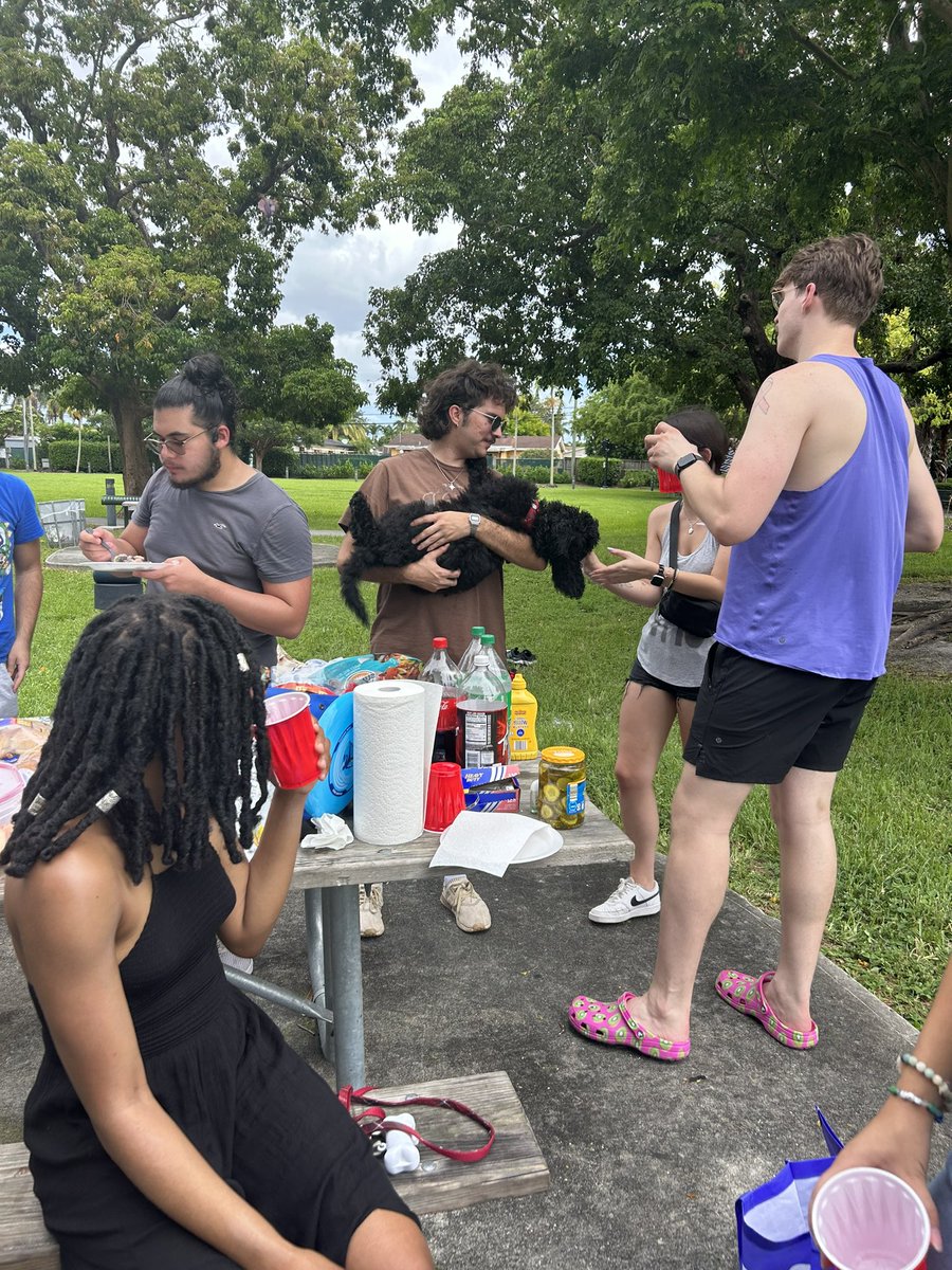 Today <a href="/YDSAFIU/">YDSA @ FIU🌹</a>, our faculty union (<a href="/UFF_FIU/">United Faculty of Florida-FIU</a>), and grad student workers (<a href="/gwrfiu/">Grad Wages & Rights at FIU</a>) held a Labor Day cookout to kickoff our coalition work for the semester. We shared food, games, and fruitful conversations of plans for the year of organizing ahead! 💙💛